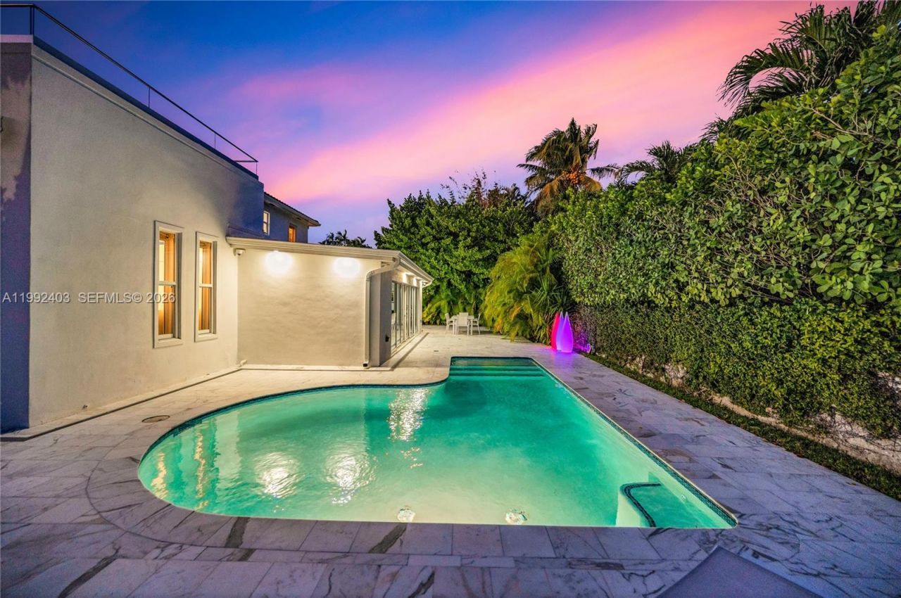 4321 Nautilus Dr , Miami Beach, FL 33140 Photo