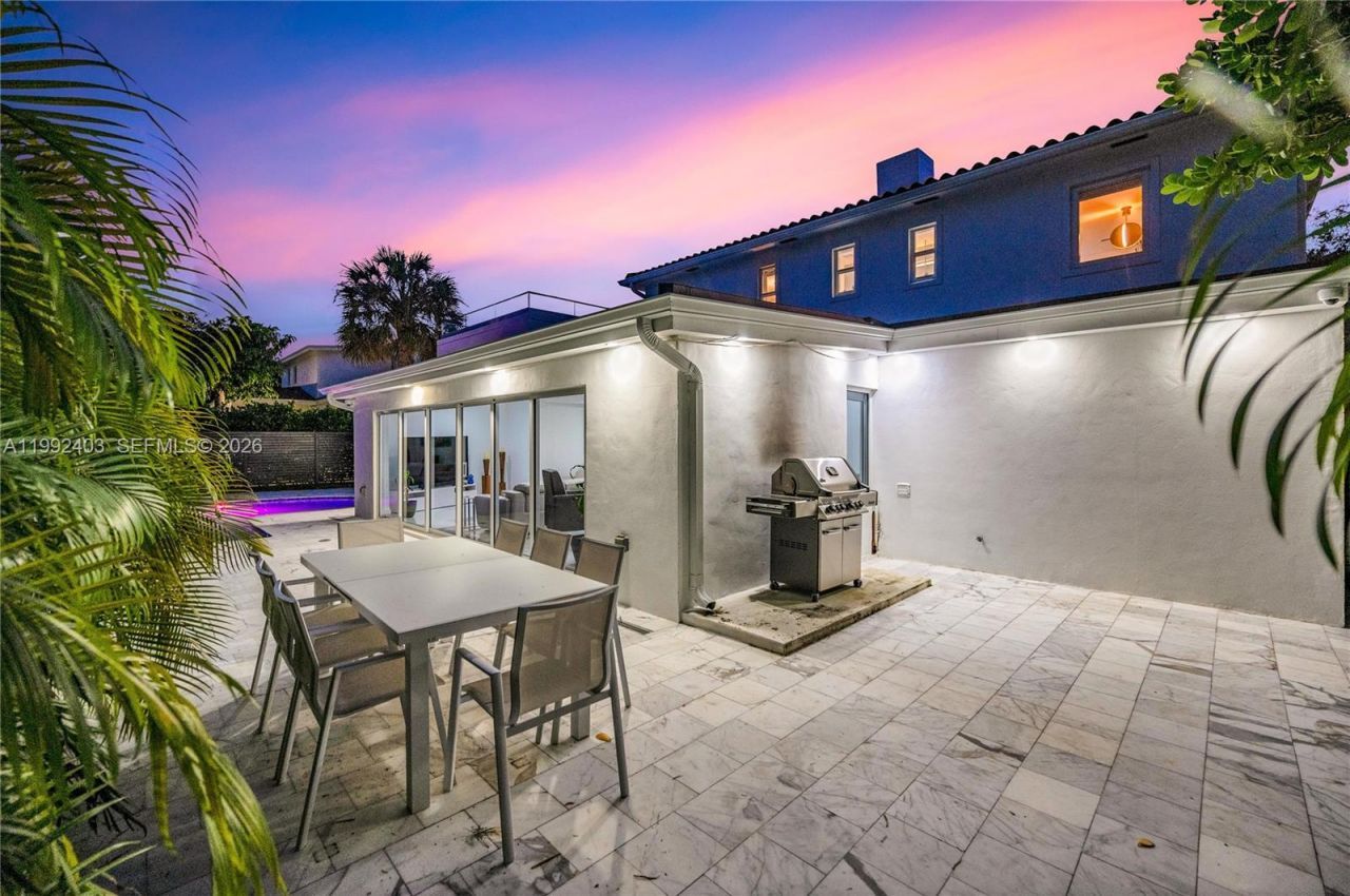 4321 Nautilus Dr , Miami Beach, FL 33140 Photo