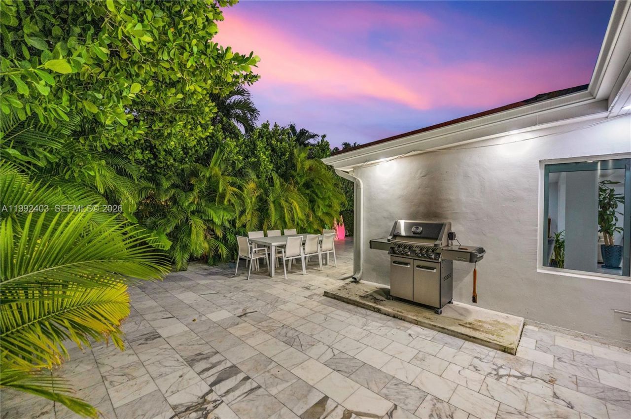 4321 Nautilus Dr , Miami Beach, FL 33140 Photo