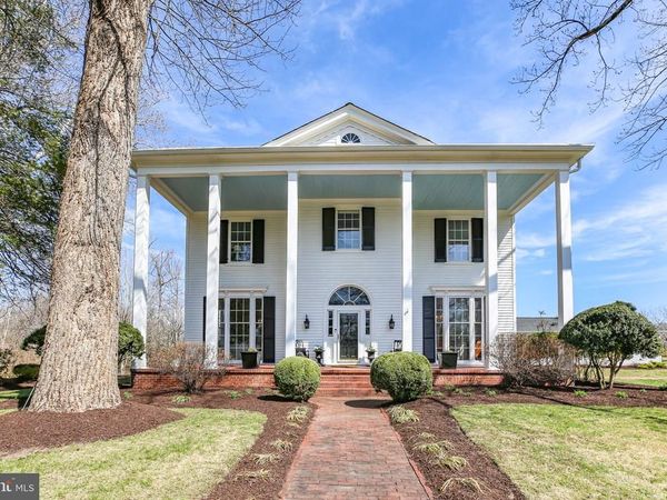 8065 MACEDONIA, WOODFORD, VA 22580