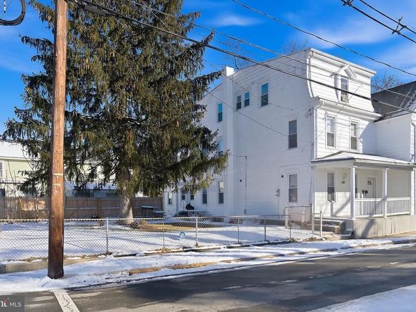 233 ELLIS STREET , BURLINGTON, NJ 08016