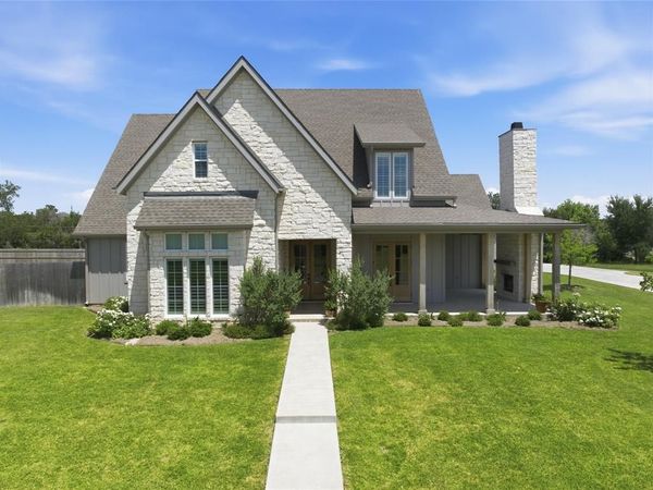 216 Wycliff Drive, China Spring, TX 76633