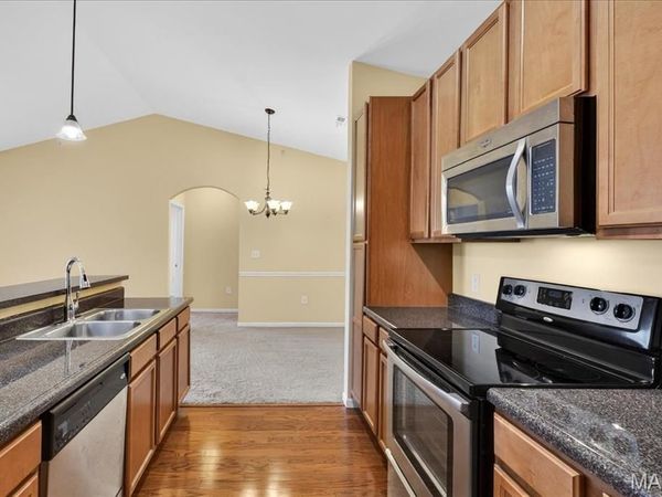 29 Kassebaum Lane, Unit 304, Unincorporated, MO 63129