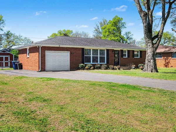 310 Gracy Ave, Smyrna, TN 37167