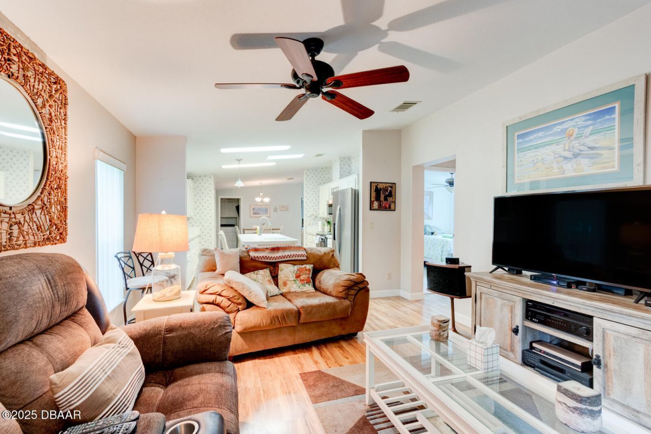 387 Marsh Landing Loop, Oak Hill, FL 32759 Photo