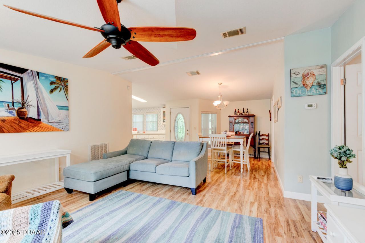 387 Marsh Landing Loop, Oak Hill, FL 32759 Photo