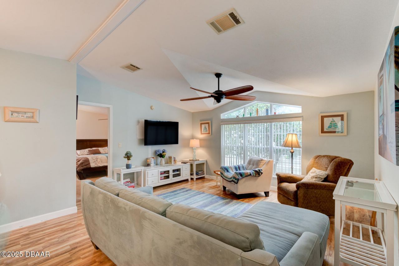 387 Marsh Landing Loop, Oak Hill, FL 32759 Photo