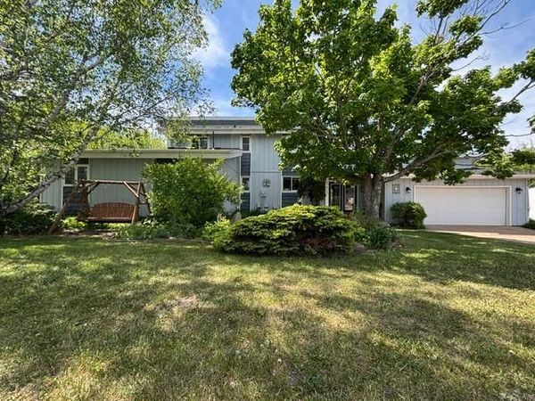 333 5th Avenue NE, Chisholm, MN 55719