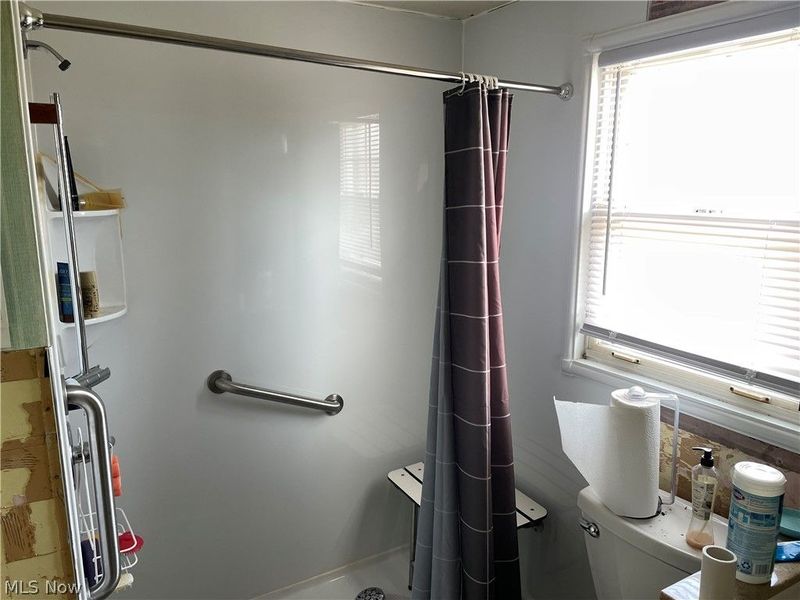 414 E Laclede Avenue , Youngstown, OH 44507 Photo 13