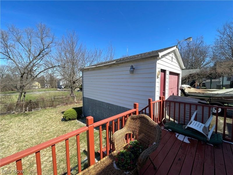 414 E Laclede Avenue , Youngstown, OH 44507 Photo 5