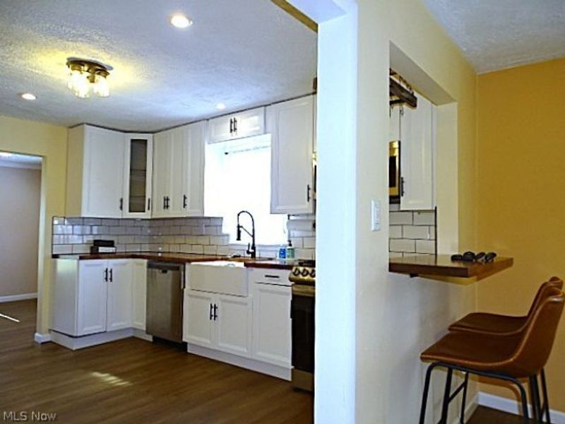 1010 Crestline Drive , Akron, OH 44312 Photo 10