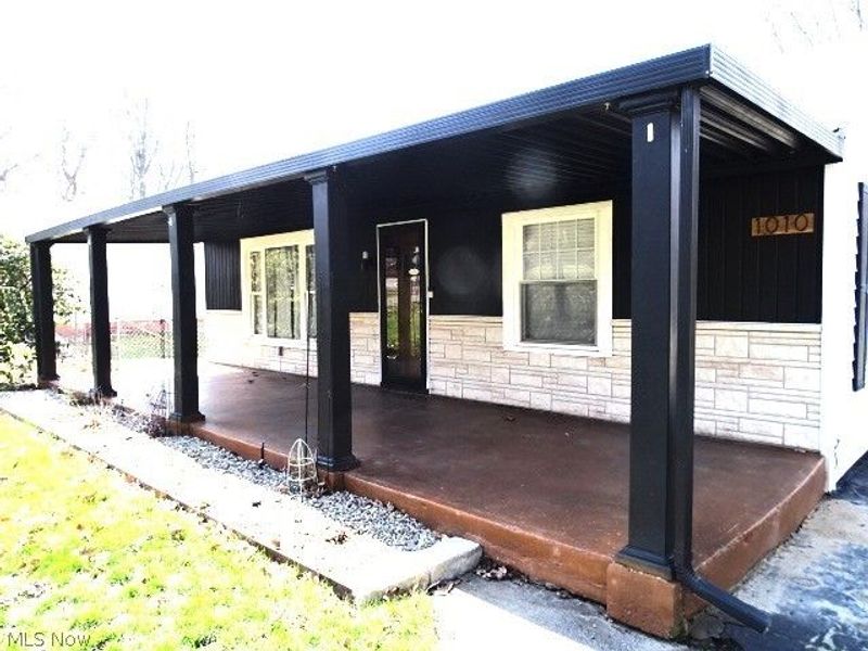 1010 Crestline Drive , Akron, OH 44312 Photo 2