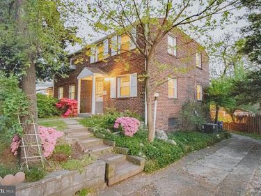 122 S GLEBE ROAD , ARLINGTON, VA 22204