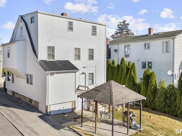 118 Colonial , Unit 1st Floor, Stamford, CT 06906