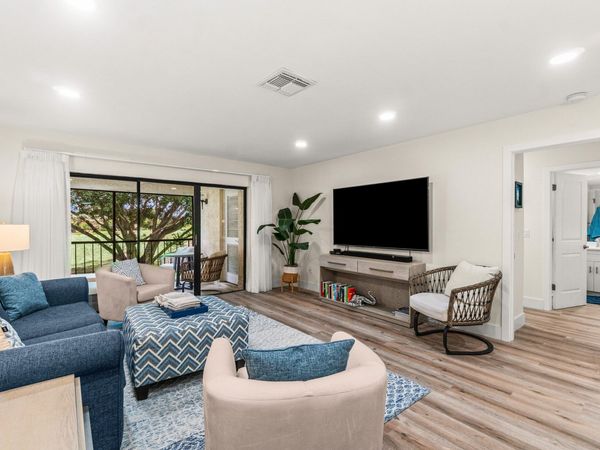 10 Southport Lane, Unit F, Boynton Beach, FL 33436