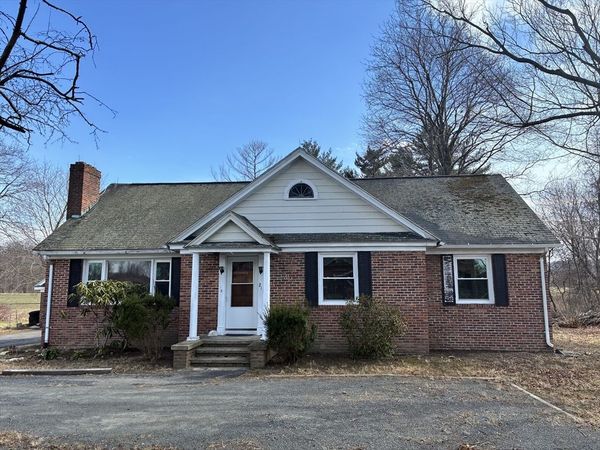 211 Russell St, Hadley, MA 01035