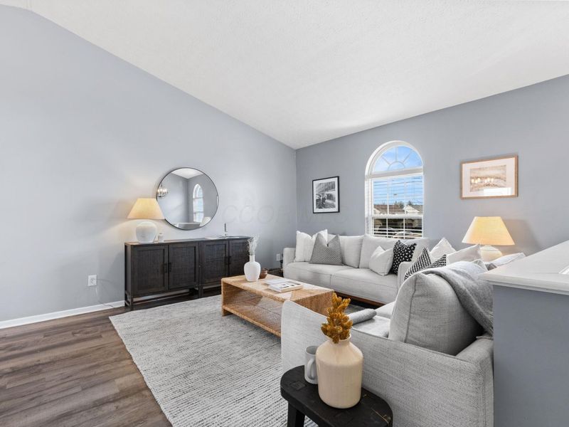 6078 Brook Bay Court, Canal Winchester, OH 43110 Photo 3