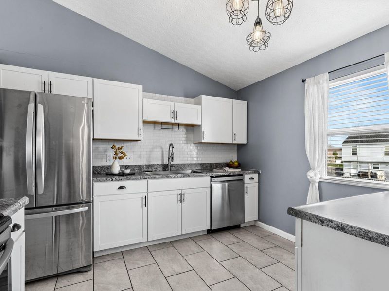 6078 Brook Bay Court, Canal Winchester, OH 43110 Photo 8