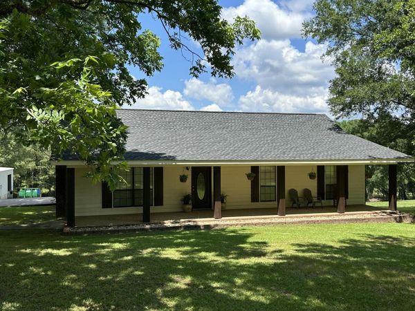 276 McPhail Rd., Hattiesburg, MS 39401