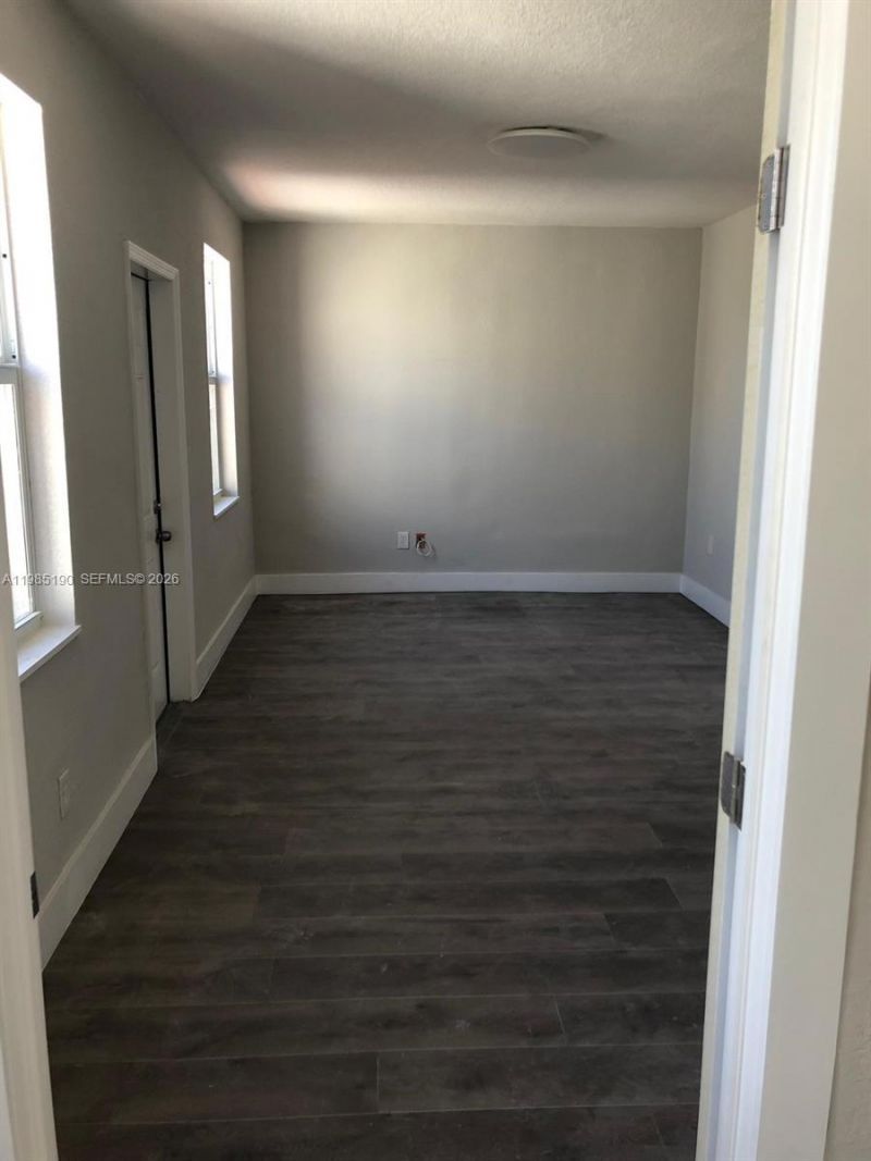 1700 NW 22 Ct , Unit 7 (Upper), Miami, FL 33125 Photo