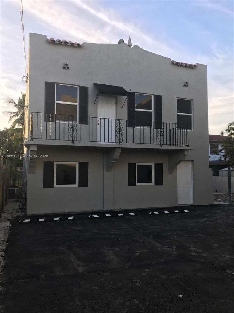 1700 NW 22 Ct , Unit 7 (Upper), Miami, FL 33125 Photo