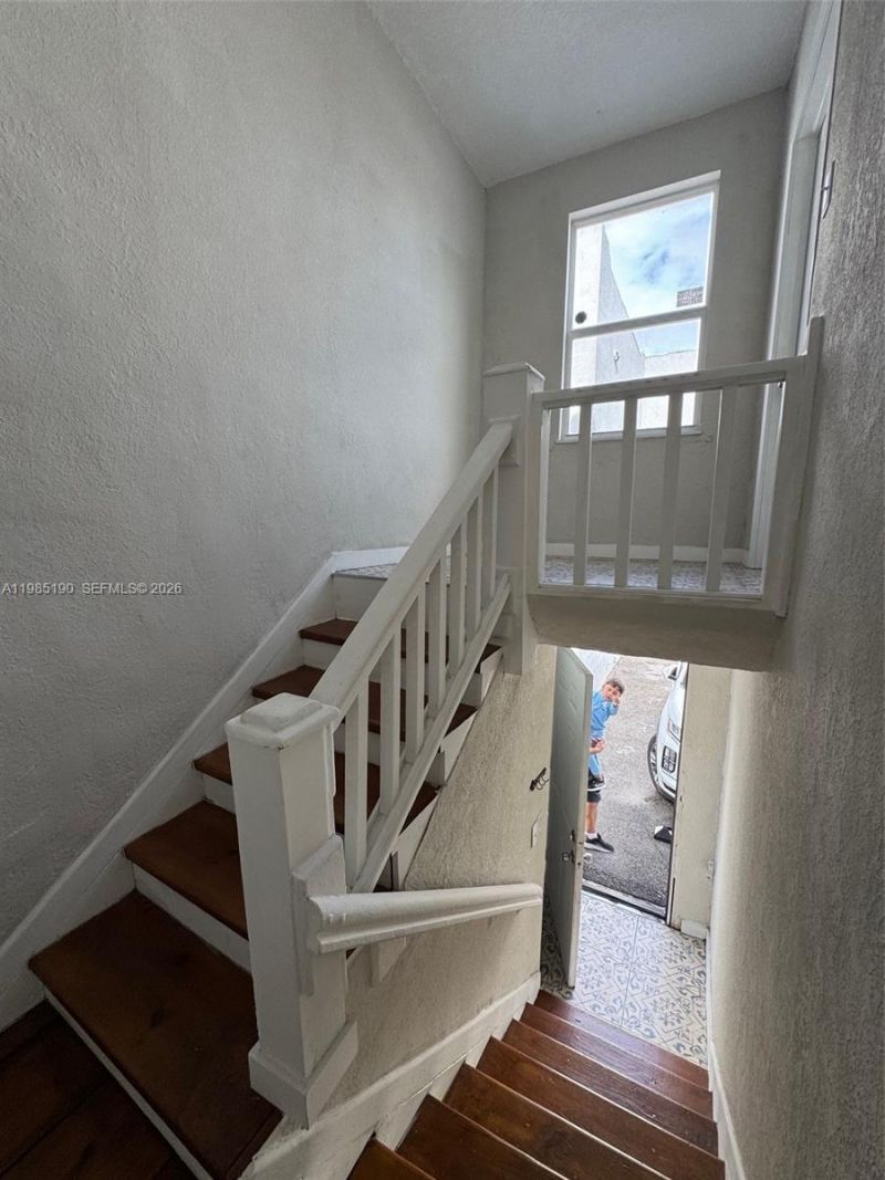 1700 NW 22 Ct , Unit 7 (Upper), Miami, FL 33125 Photo