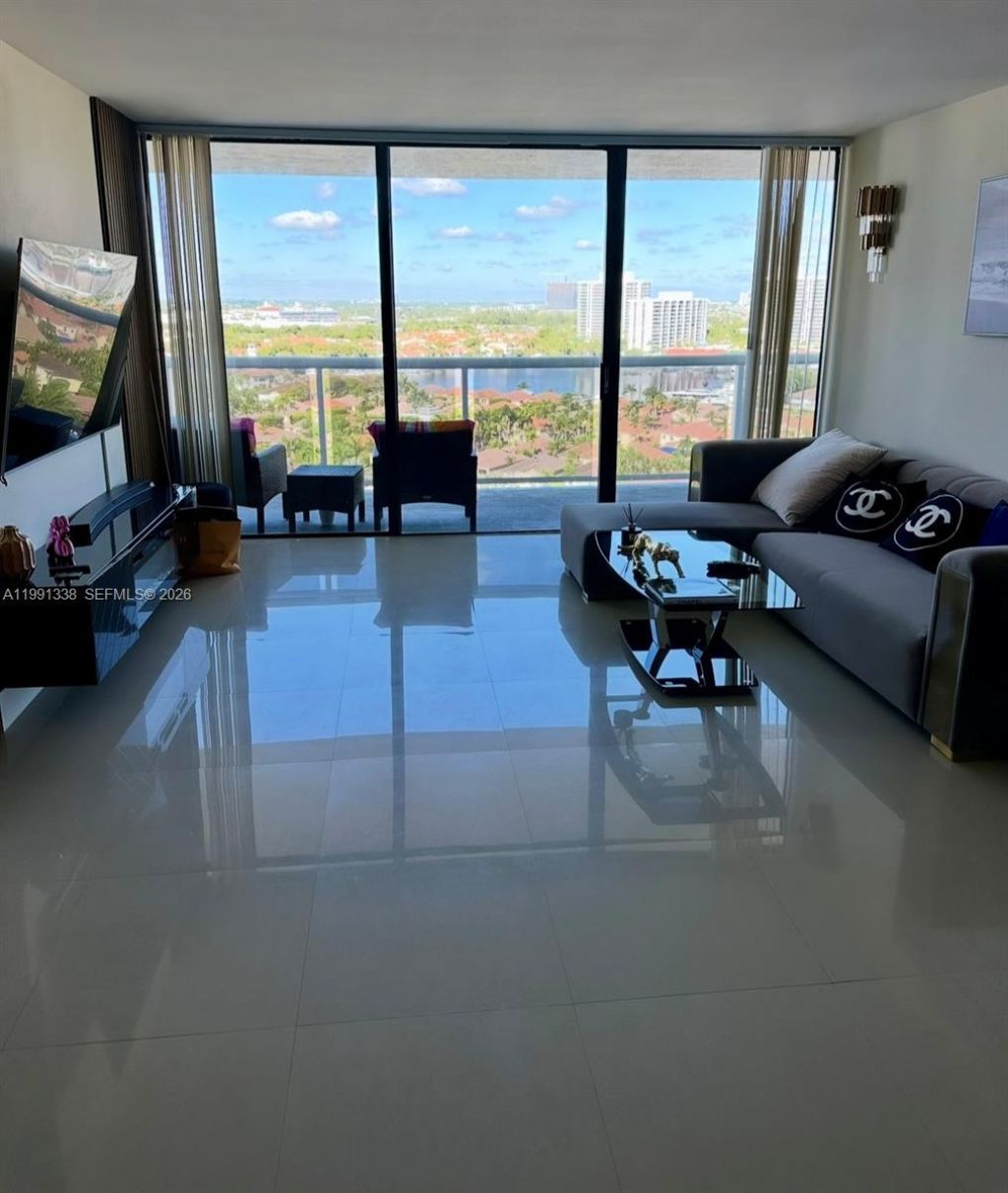 20505 E Country Club Dr, Unit 1739, Aventura, FL 33180 Photo