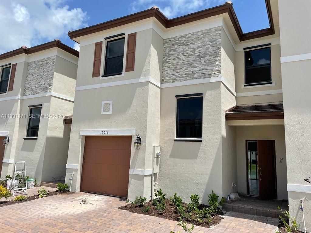 10013 SW 231 Ln , Miami, FL 33190 Photo
