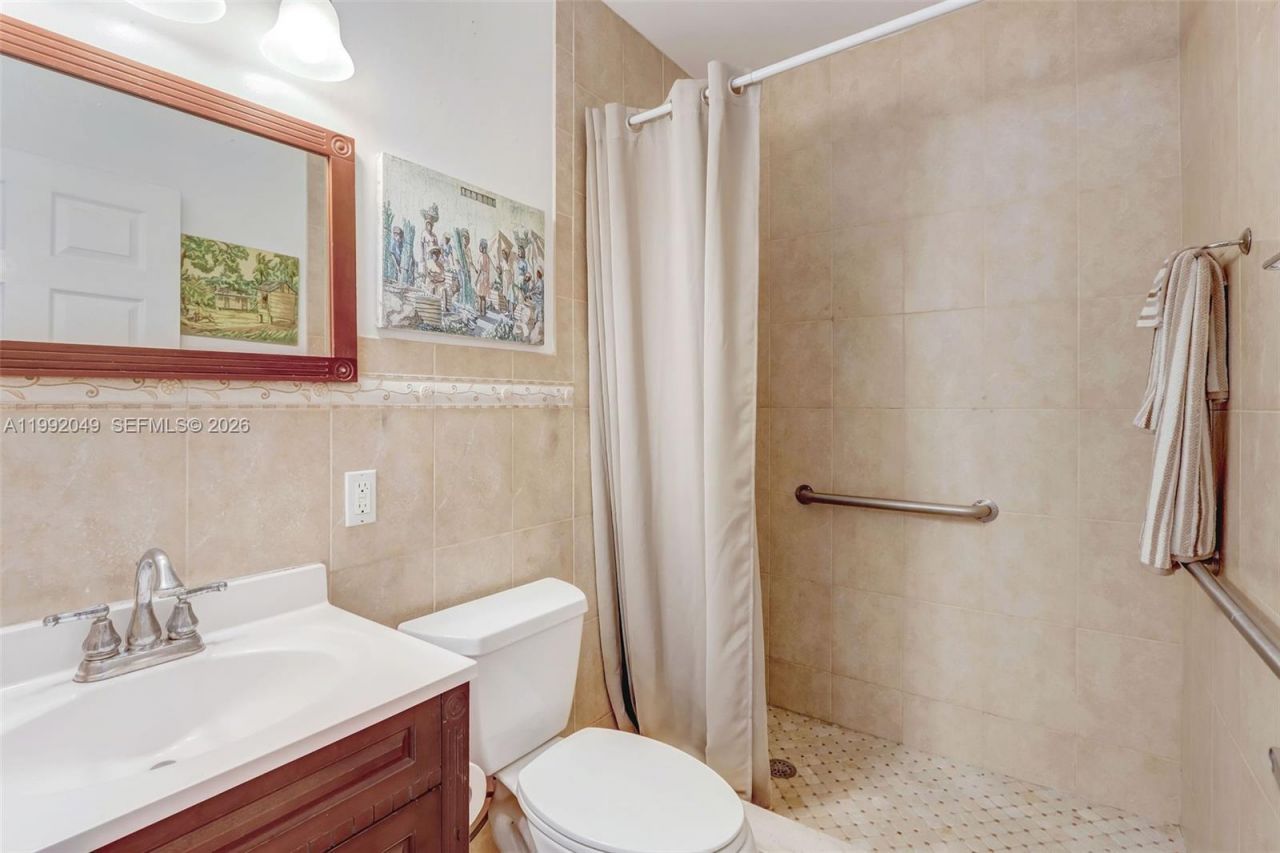 6810 SW 51 St., Miami, FL 33155 Photo