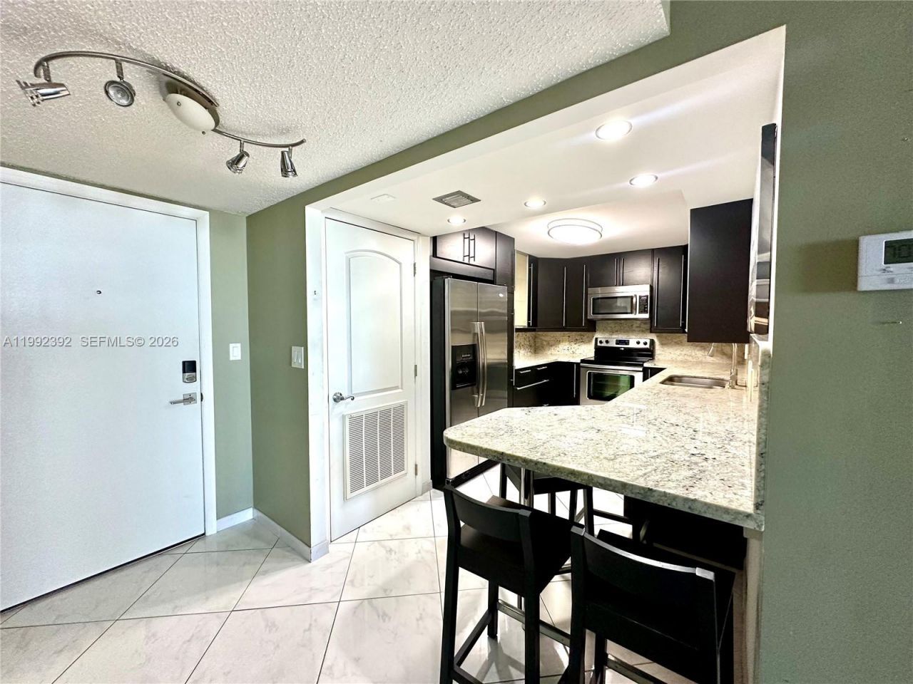 1904 S Ocean Dr, Unit 701, Hallandale Beach, FL 33009 Photo