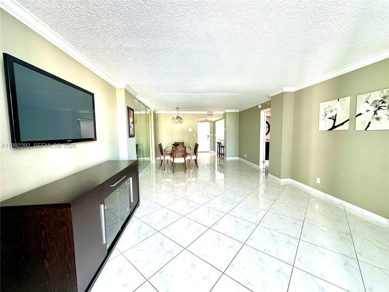 1904 S Ocean Dr, Unit 701, Hallandale Beach, FL 33009 Photo