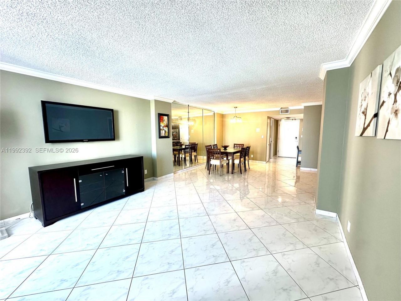 1904 S Ocean Dr, Unit 701, Hallandale Beach, FL 33009 Photo