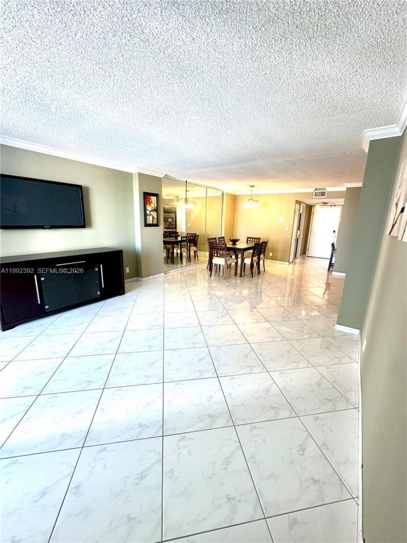 1904 S Ocean Dr, Unit 701, Hallandale Beach, FL 33009 Photo