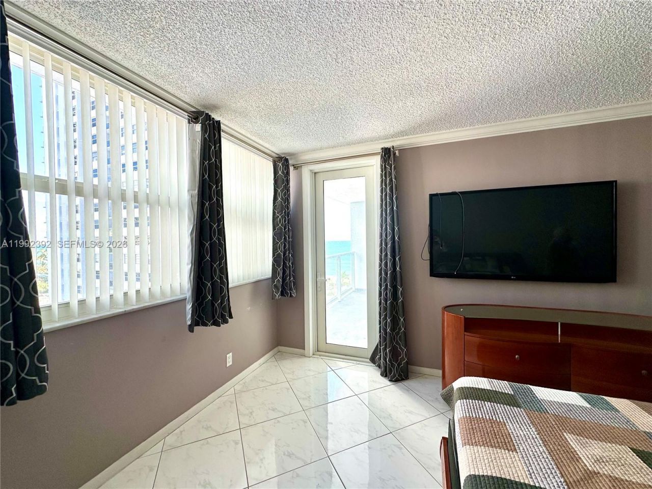 1904 S Ocean Dr, Unit 701, Hallandale Beach, FL 33009 Photo