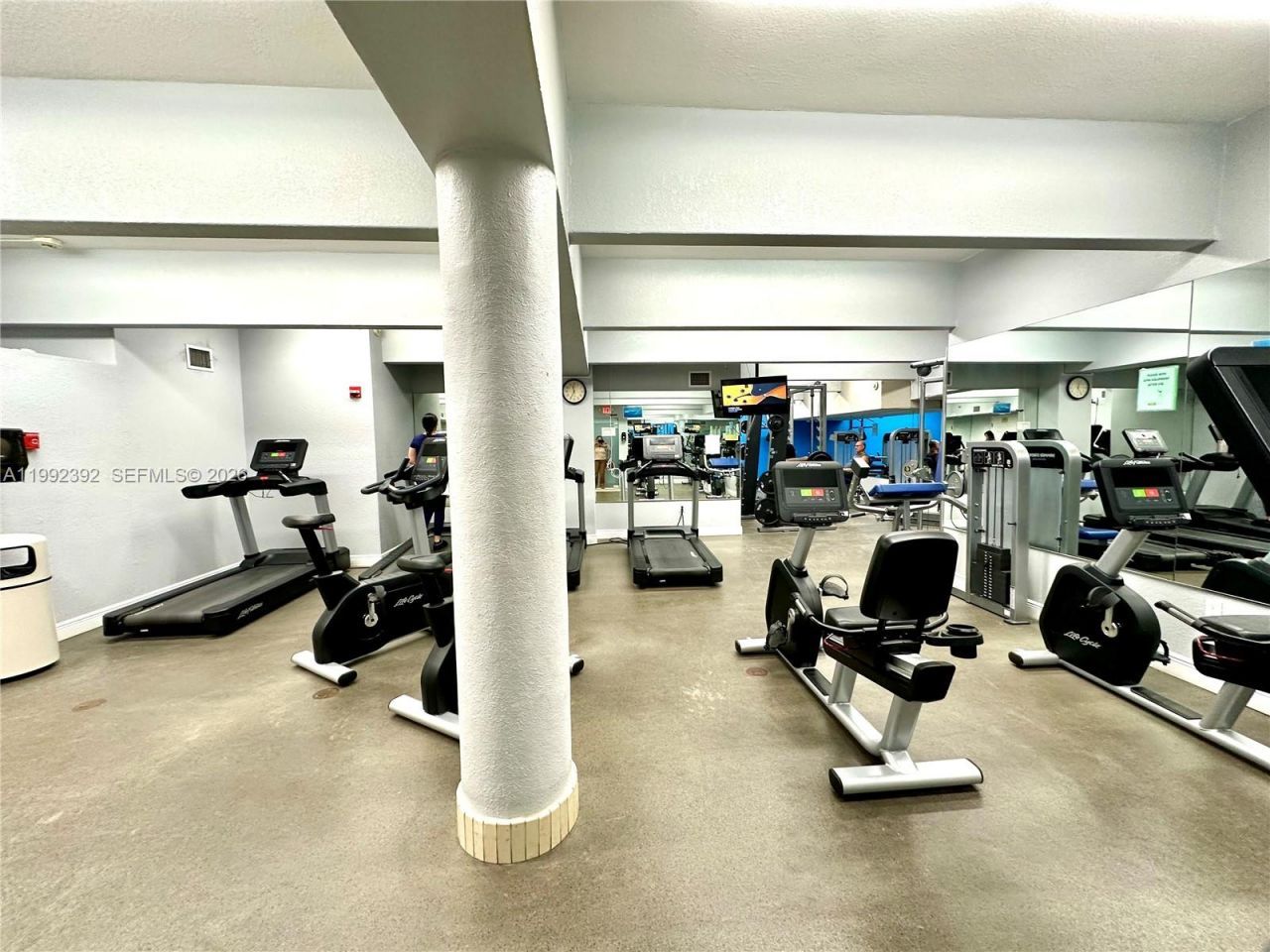 1904 S Ocean Dr, Unit 701, Hallandale Beach, FL 33009 Photo