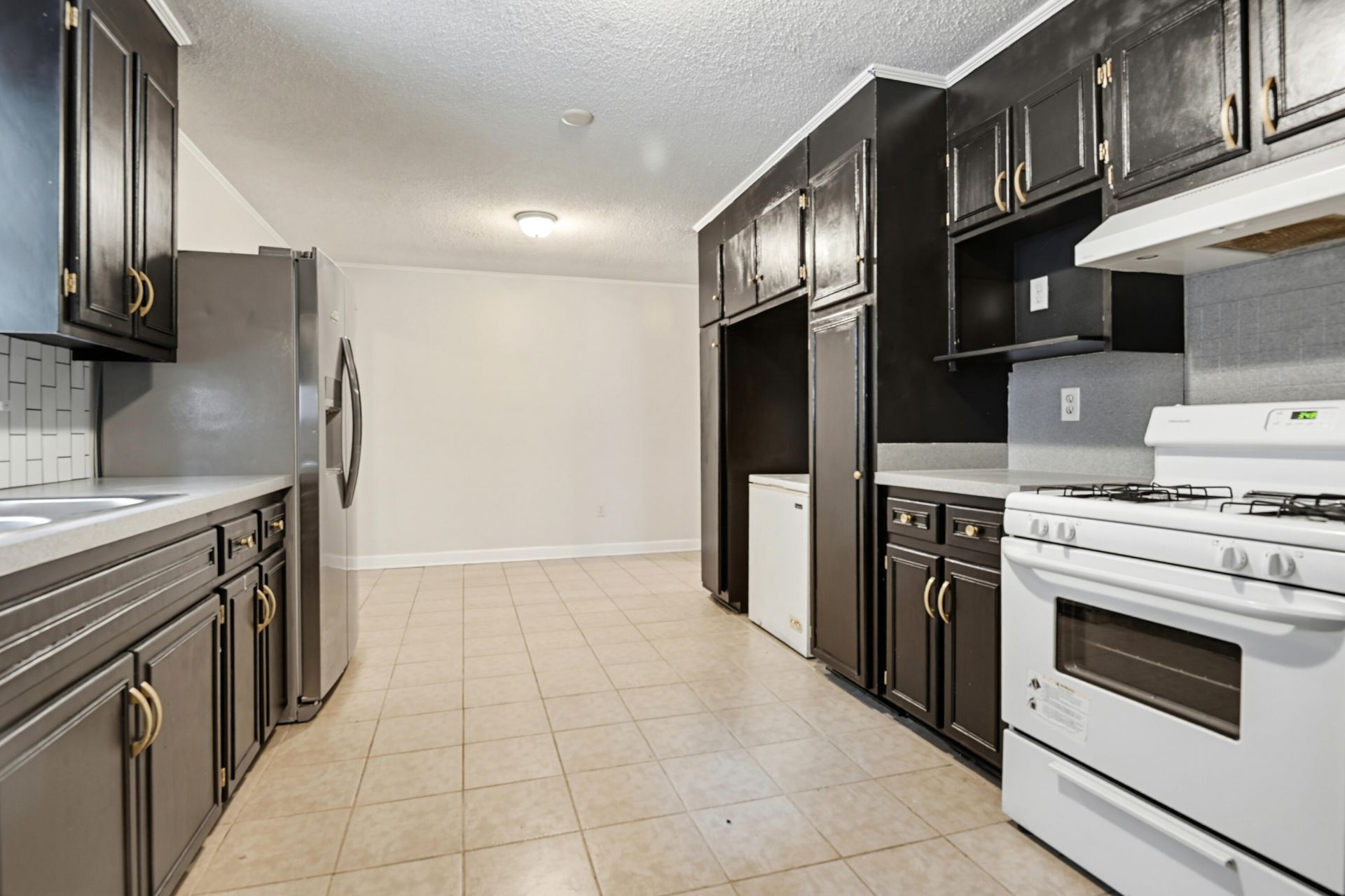 4467 Donwood Circle Photo 16