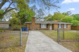 4467 Donwood Circle photo 4