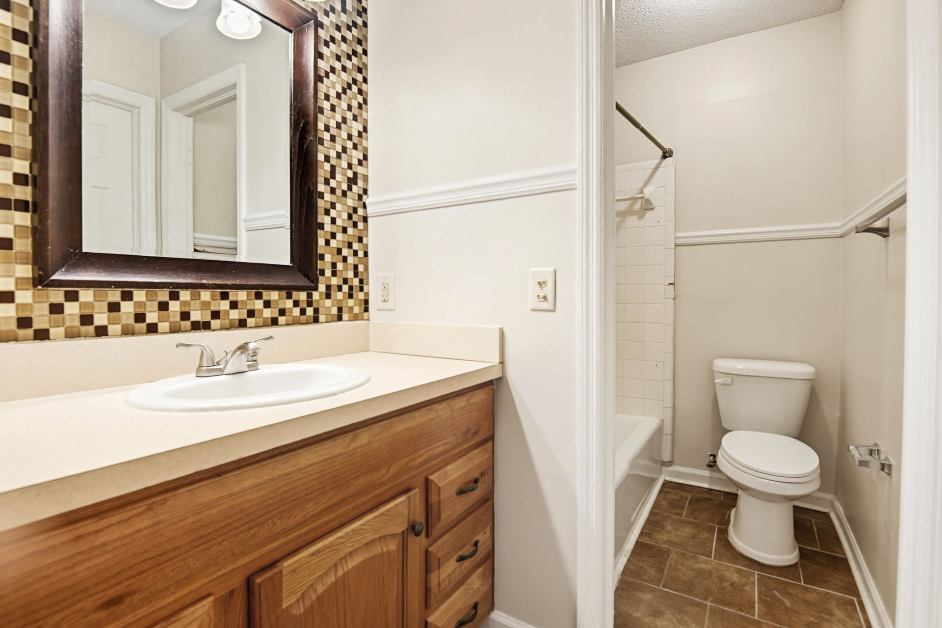 4467 Donwood Circle Photo 25