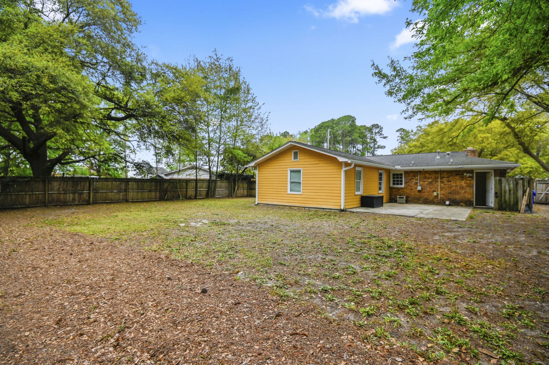 4467 Donwood Circle Photo 6