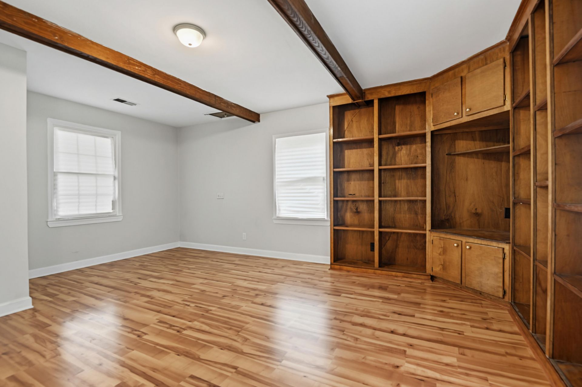 4467 Donwood Circle Photo 9