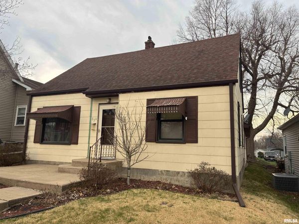 834 S 18TH Street, Quincy, IL 62301
