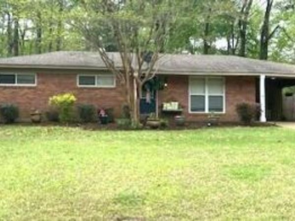 50 Rhodes, Louisville, MS 39339