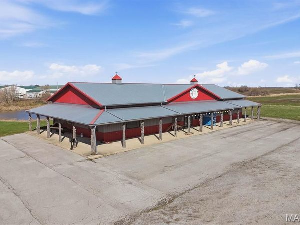 3720 12th Street, Carlyle, IL 62231