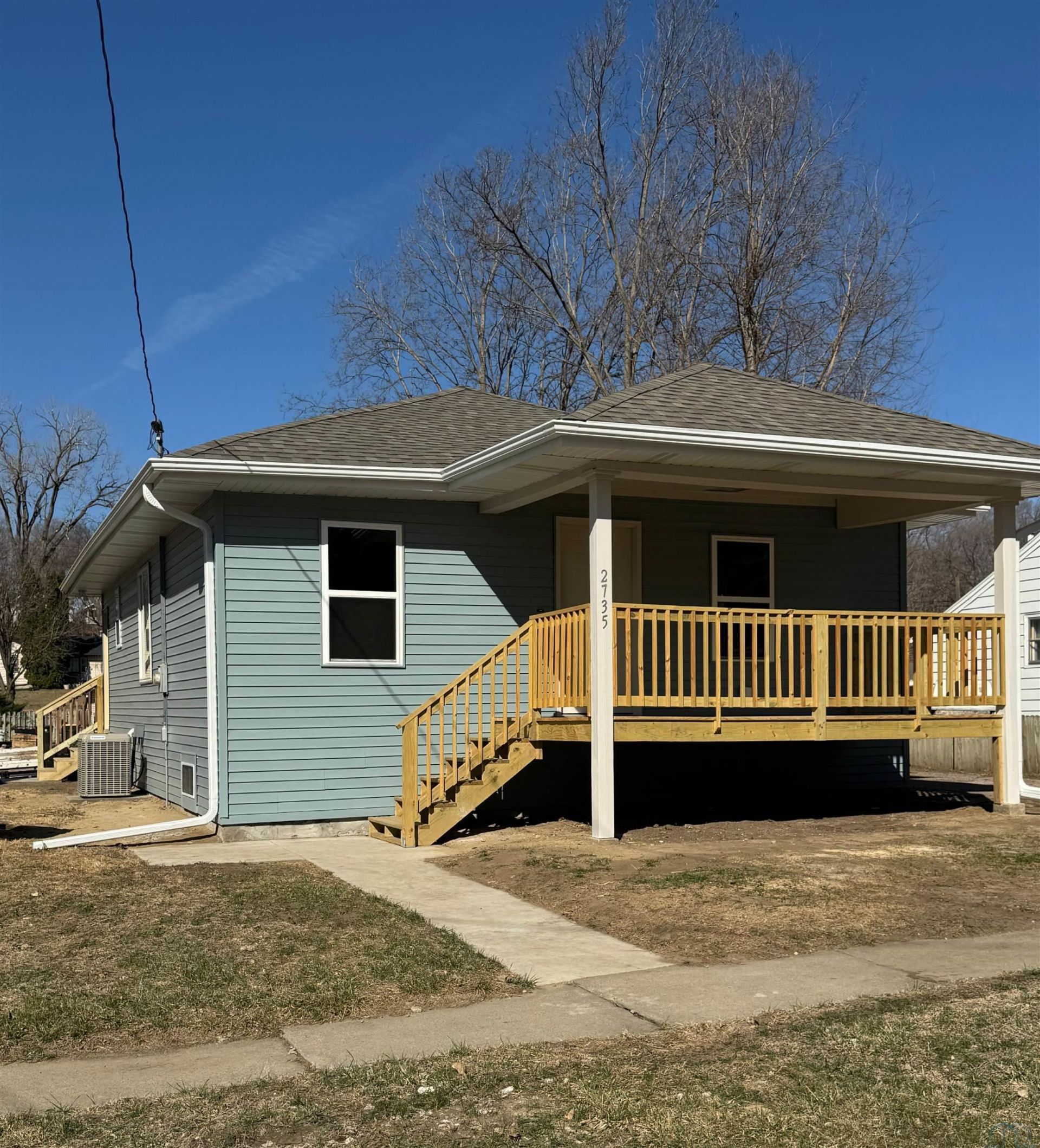 2735 Prospect St, Sioux City, IA 51104 Main Photo