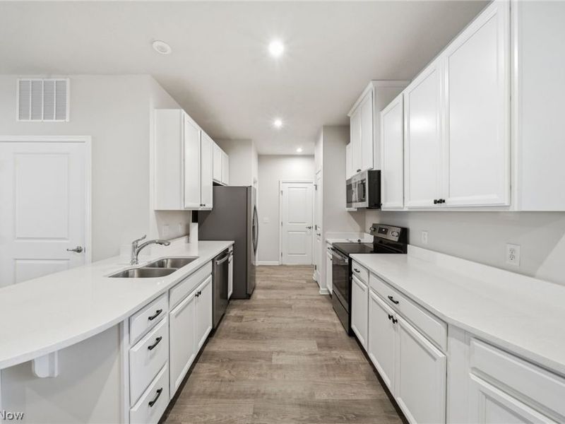 1637 Mud Brook Lane , Akron, OH 44313 Photo 4