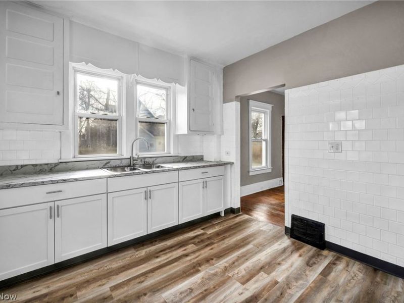 651 E 115th Street , Cleveland, OH 44108 Photo 13