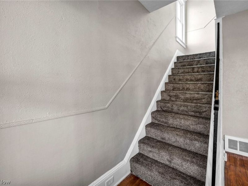 651 E 115th Street , Cleveland, OH 44108 Photo 17