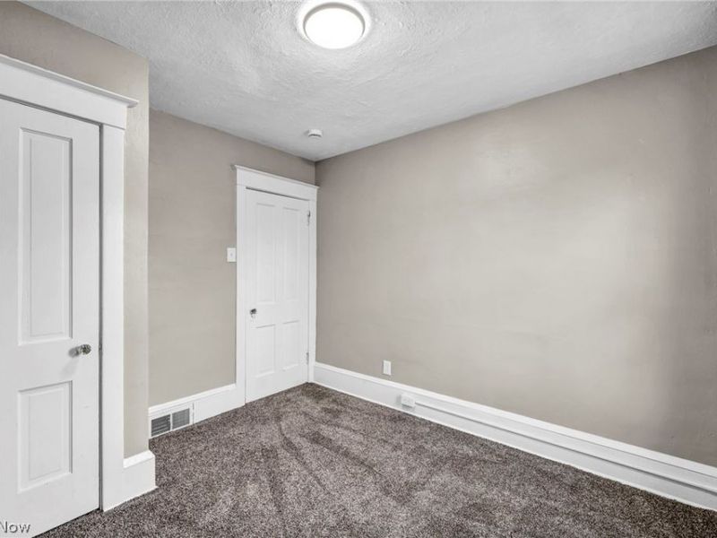 651 E 115th Street , Cleveland, OH 44108 Photo 20