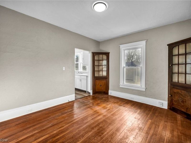 651 E 115th Street , Cleveland, OH 44108 Photo 9