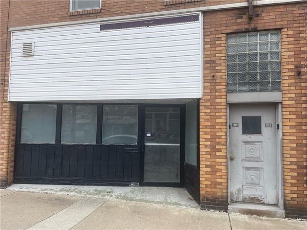 211 5th St , Ellwood City, PA 16117